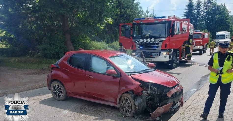 zdjęcie: Wjechał do rowu / fot. KMP w Radomiu