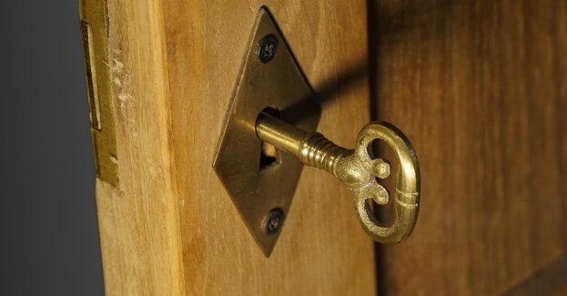 Uważajmy na złodziei w okresie przedświatecznym!