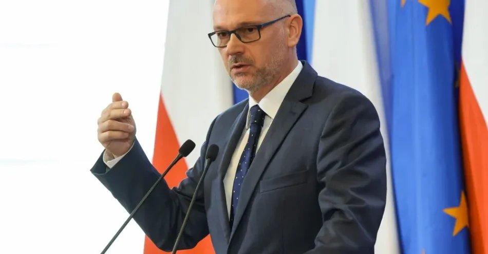 zdjęcie: Maciej Berek kandydatem do TK; politycy już wcześniej trafiali do Trybunału prosto z rządu i parlamentu / Warszawa, 06.07.2026. Minister ds. Nadzoru nad Wdrażaniem Polityki Rządu Maciej Berek podczas konferencji prasowej w siedzibie Kancelarii Prezesa Rady Ministrów w Warszawie, 6 bm. Temat: 