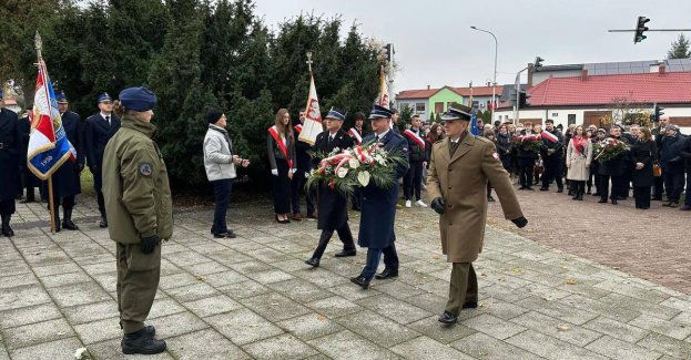 Powiatowe obchody Święta Niepodległości w Rykach z udziałem policji