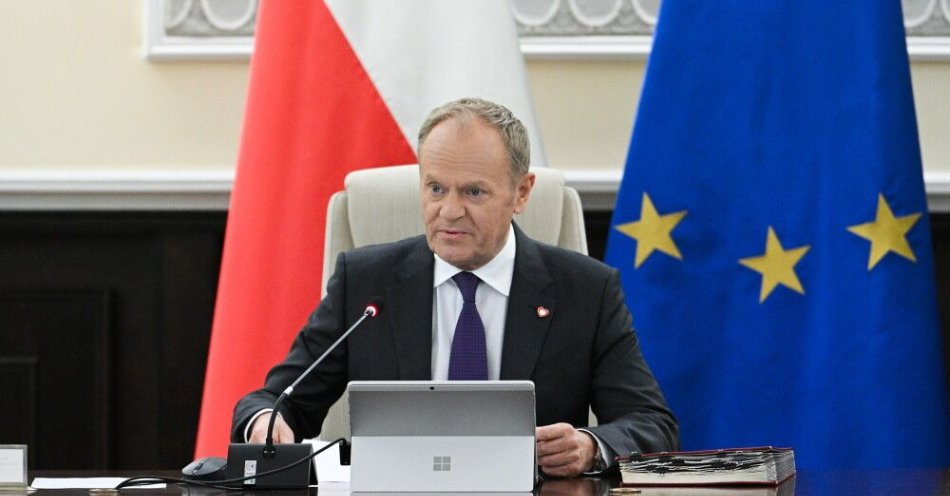 zdjęcie: Premier: pierwszy efekt wizyty prezydenta Nawrockiego w Budapeszcie - premier Orban odciął Ukrainę od dostaw gazu / Warszawa, 17.03.2026. Premier Donald Tusk na posiedzeniu rządu w KPRM w Warszawie, 17 bm. Na posiedzeniu ministrowie zajmą się m.in. nowelą ws. sądowej kontroli odmów udziału pełnomocnika świadka w przesłuchaniach. (mr) PAP/Marcin Obara