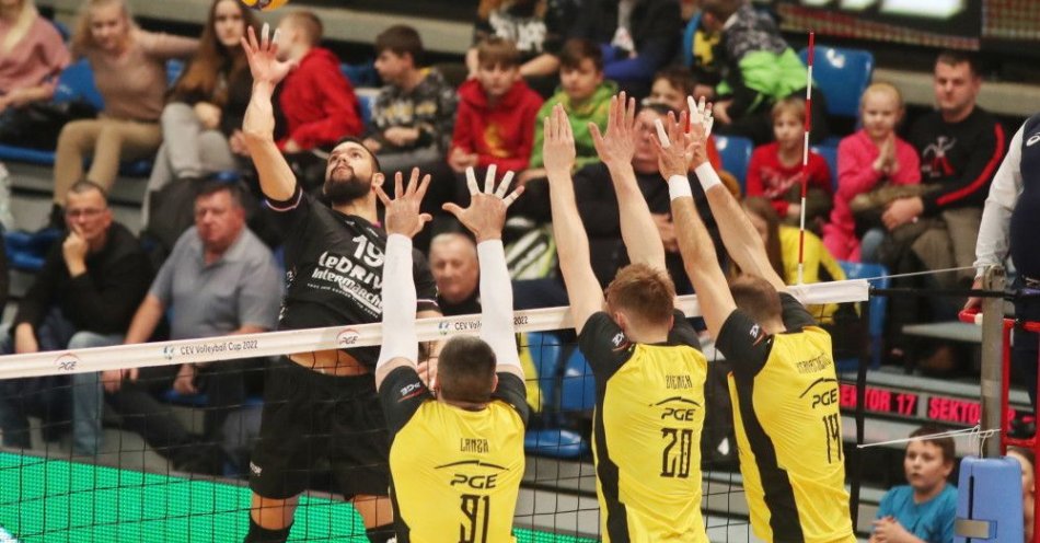 zdjęcie: PGE Skra w ćwierćfinale Pucharu CEV / fot. PAP