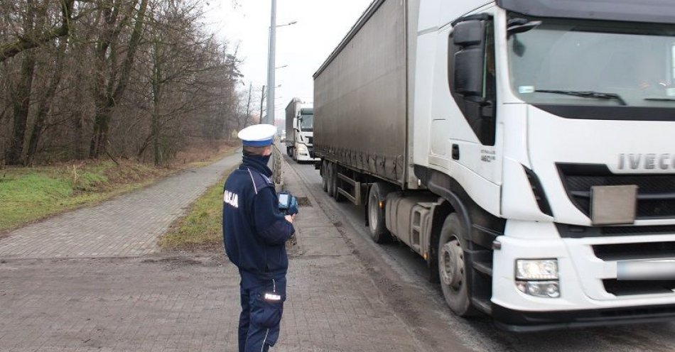 zdjęcie: Pijany kierowca samochodu ciężarowego zatrzymany / fot. KMP w Legnicy