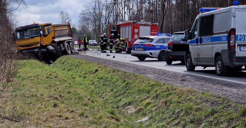 zdjęcie: Śmiertelny wypadek w Pawłówku / fot. KPP w Pabianicach