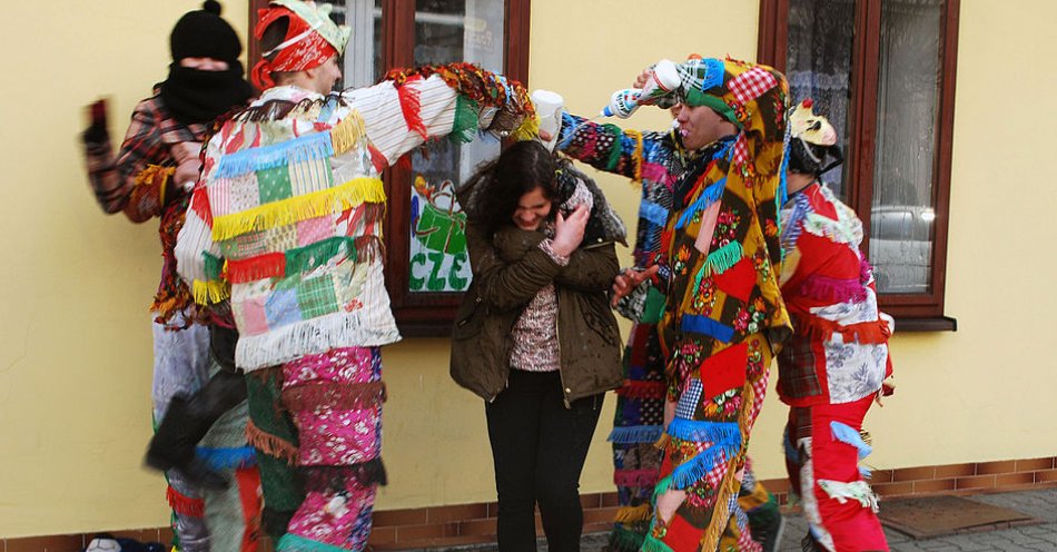 zdjęcie: Śmigus dyngus – zachowaj umiar i rozsądek! / Polimerek /CC BY-SA 3.0/https://creativecommons.org/licenses/by-sa/3.0/