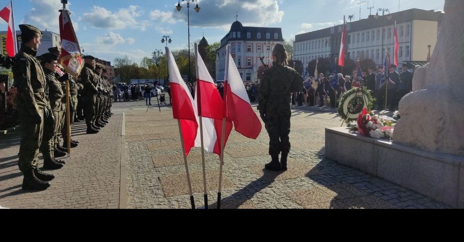 zdjęcie: Obchody 232 rocznicy uchwalenia Konstytucji 3 Maja / fot. KPP w Świdwinie