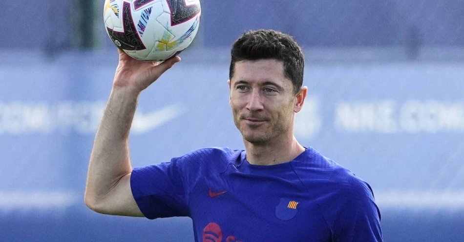 zdjęcie: Robert Lewandowski w drużynie sezonu hiszpańskiej ekstraklasy / fot. PAP