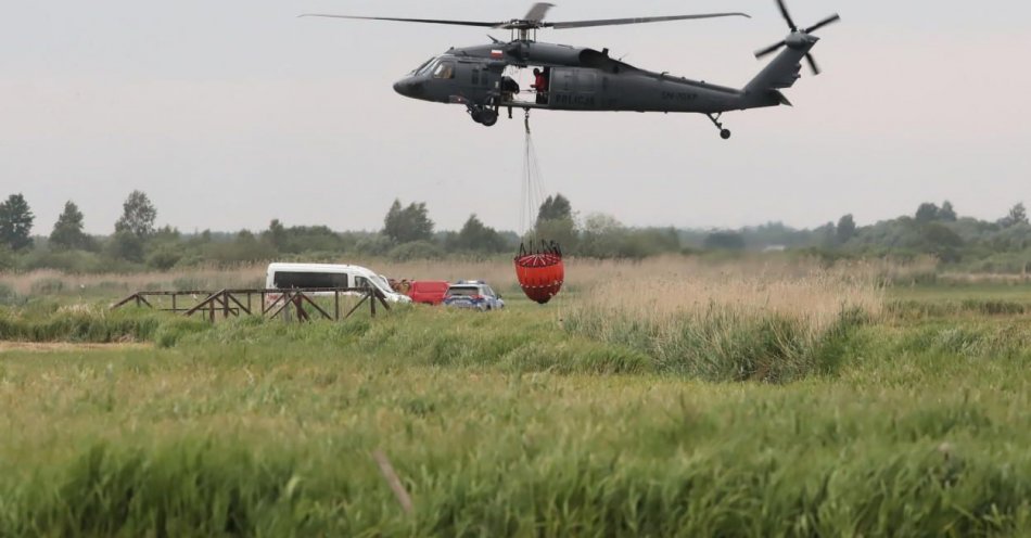 zdjęcie: Strażacy zakończyli działania na terenie Biebrzańskiego Parku Narodowego / fot. PAP