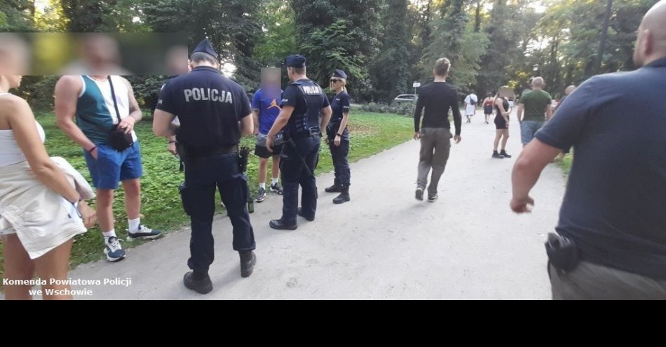 zdjęcie: Blisko setka lubuskich policjantów czuwała nad bezpieczeństwem w trakcie festiwalu w Sławie / fot. KPP Wschowa