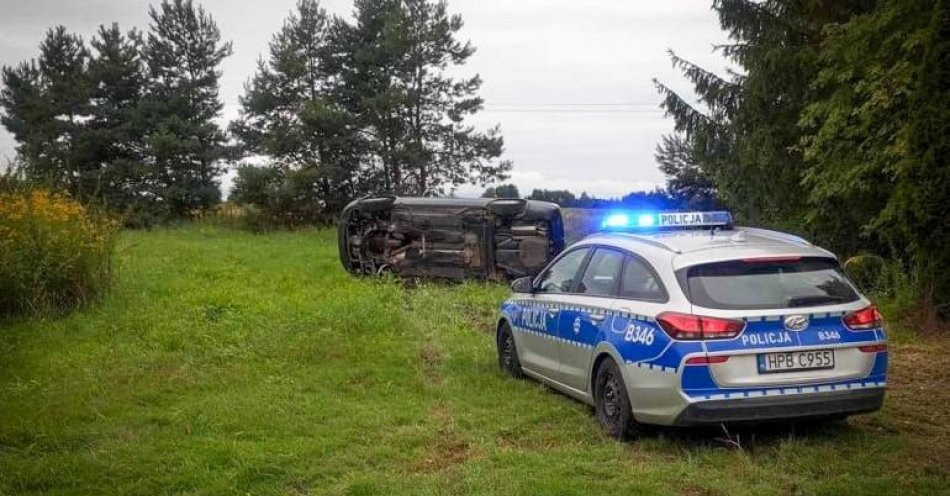 zdjęcie: Nie zatrzymał się do kontroli drogowej oraz spowodował kolizję skradzionym samochodem / fot. KPP w Wołowie