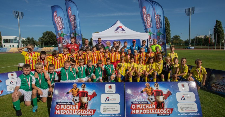 zdjęcie: Dwanaście zespołów zagra w finale turnieju O Puchar Niepodległości / fot. nadesłane