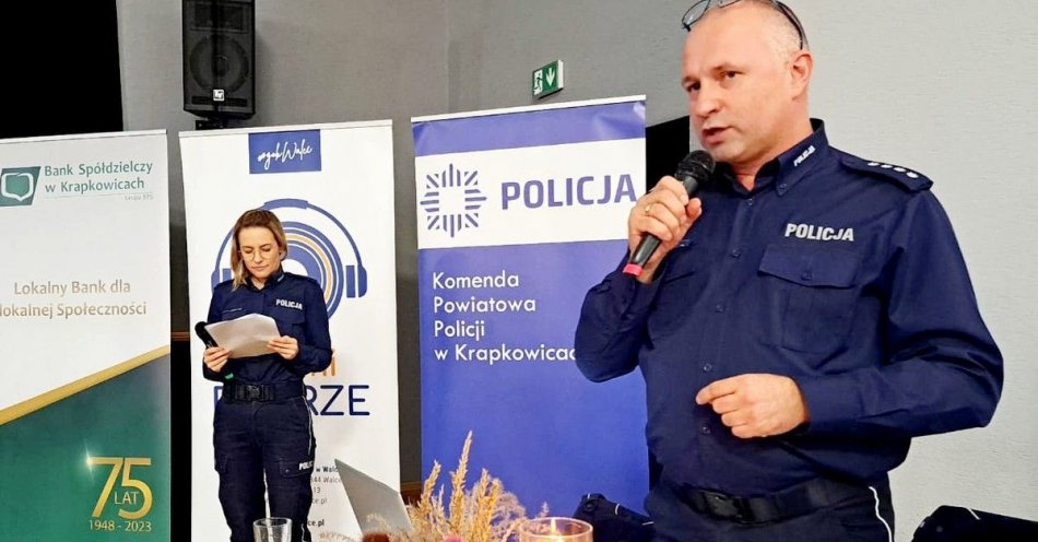 zdjęcie: Lokalne bezpieczeństwo to nasz priorytet / fot. KPP Krapkowice