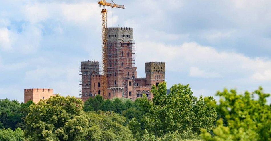 zdjęcie: Rozpoczął się proces karny ws. budowy tzw. zamku w Stobnicy / fot. PAP