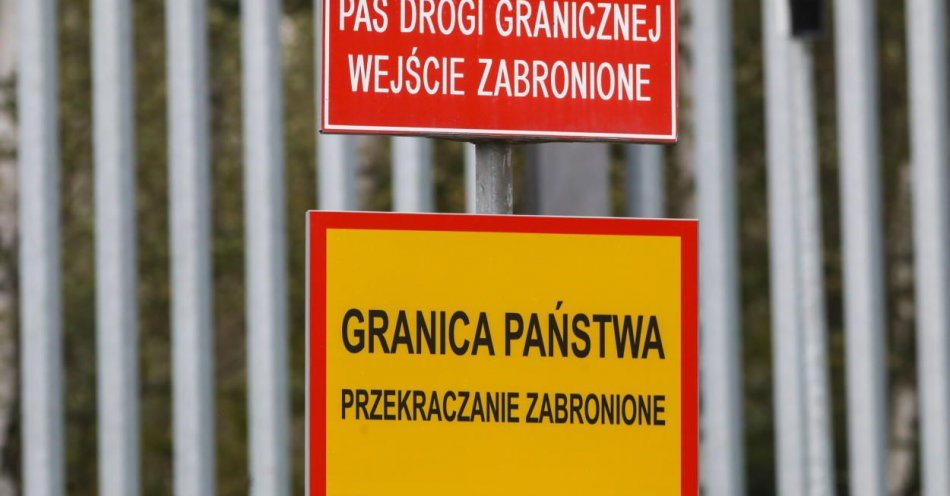 zdjęcie: Wszczęto dochodzenie ws. postrzelenia migranta przez żołnierza; ranny jest po operacji / fot. PAP