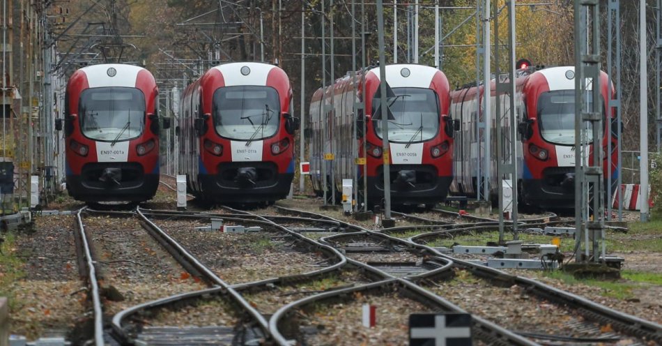 zdjęcie: Kolejne spotkanie ze strajkującymi maszynistami WKD odbędzie się 28 listopada / fot. PAP