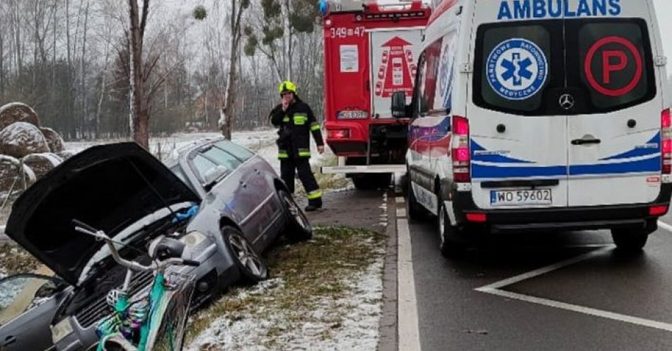 zdjęcie: Wjechał vw do rowu – miał 4 promile. włączmy ;myślenie zanim doprowadzimy do tragedii -  nie dla alkoholu za kierownicą! / fot. KMP w Ostrołęce