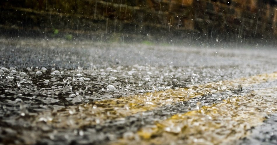 zdjęcie: Ostrzeżenie przed marznącymi opadami deszczu / pixabay/84650