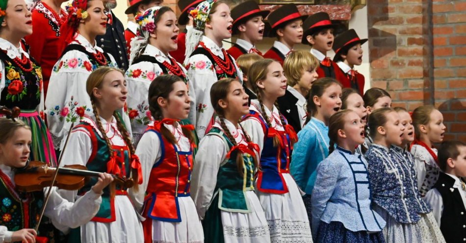 zdjęcie: Kolęda, czyli pieśń o Bożym Narodzeniu mówiąca o zwycięstwie dobra w czasach zła / fot. PAP