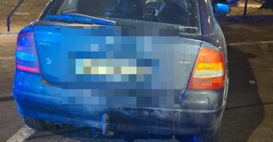 zdjęcie: 37 latek w Kartuzach prowadził po amfetaminie bez uprawnień / fot. KPP w Kartuzach