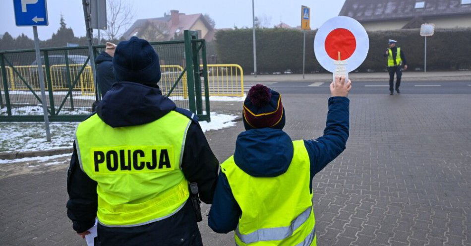 zdjęcie: Prezydent podpisał nowelę mającą poprawić bezpieczeństwo w ruchu drogowym / Mierzyn, 19.02.2025. Policyjna akcja 