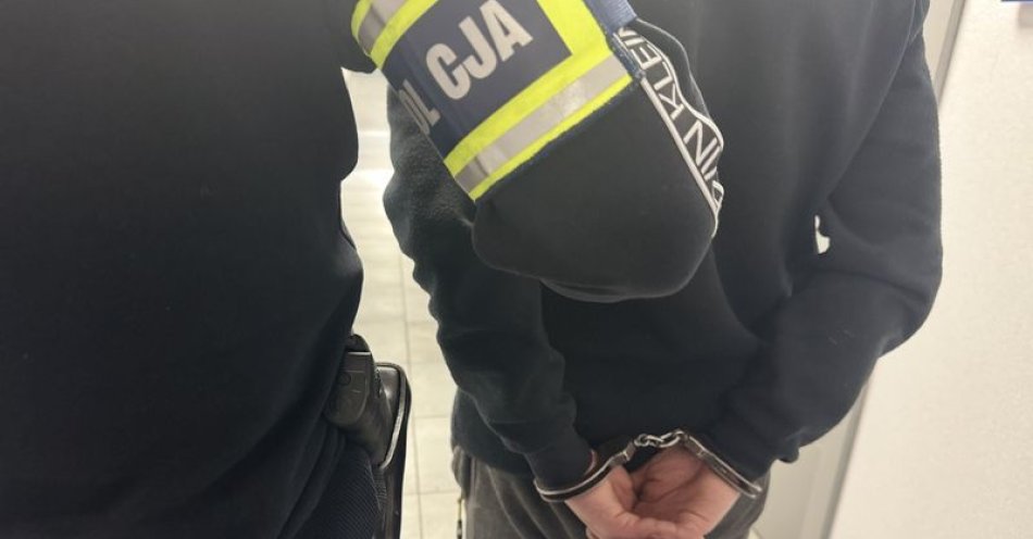 zdjęcie: Zgubiła go elektryczna limonkowa hulajnoga / fot. KPP w Wejherowie