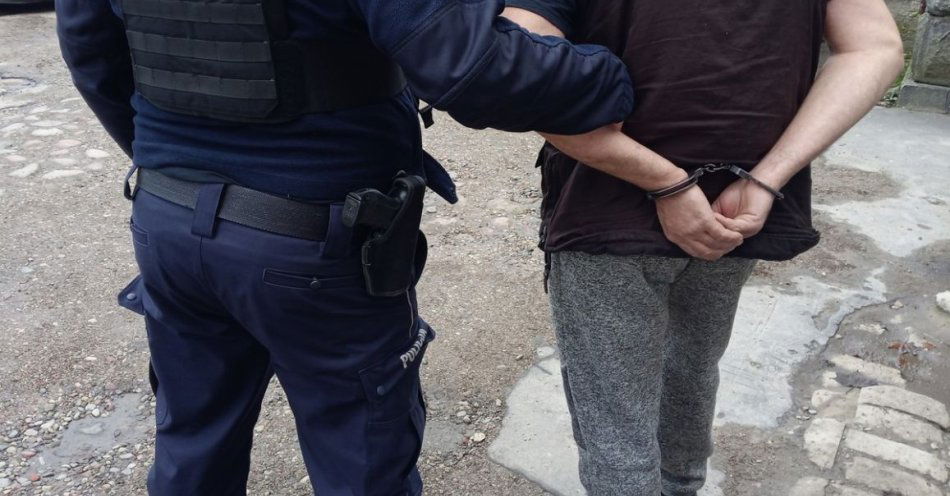 zdjęcie: Nietrzeźwy kierowca z 3 promilami skazany na 14 miesięcy / fot. KMP w Olsztynie