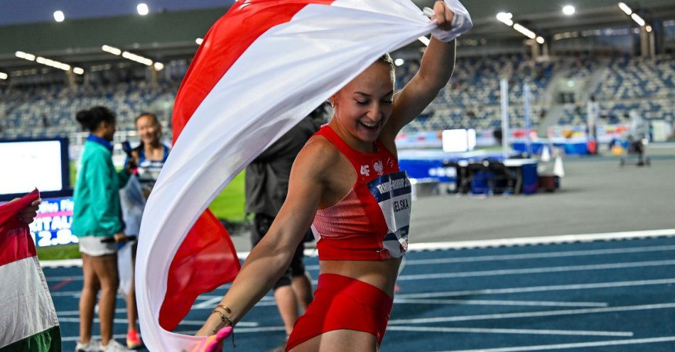 zdjęcie: Alicja Sielska z brązowym medalem uniwersjady na 100 m ppł! Chciałam medal i mam medal! / fot. Paweł Skraba