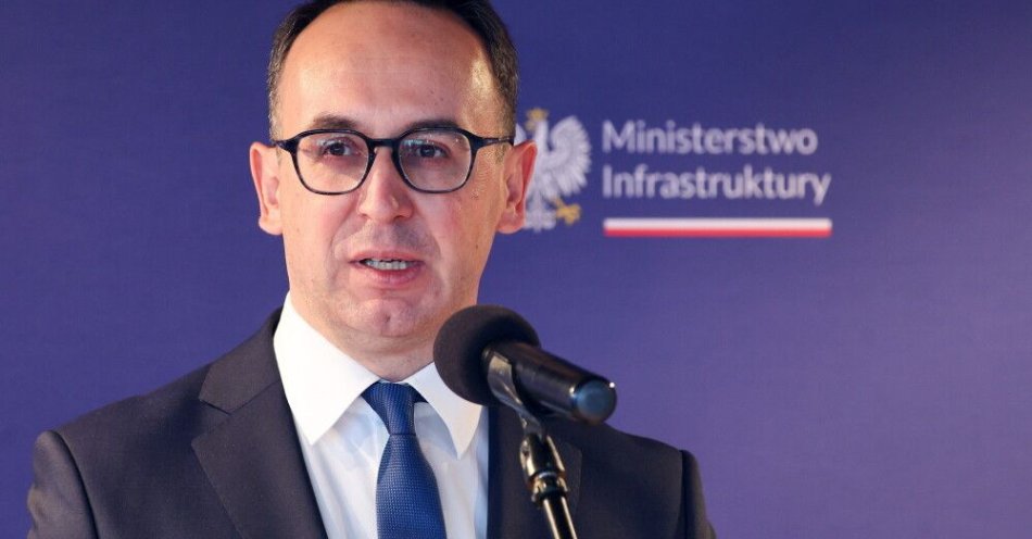 zdjęcie: Moim celem uruchomienie pociągów do Austrii i Włoch na sezon narciarski / fot. PAP