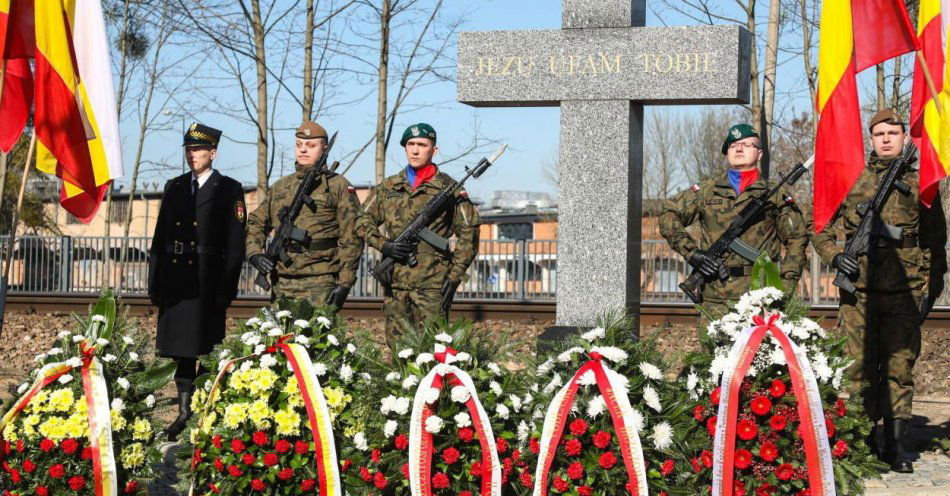 zdjęcie: 35. rocznica wypadku cystern z chlorem w centrum Białegostoku / fot. PAP