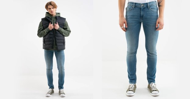 Jak nosić jeansy skinny męskie, by podkreślić swój styl?