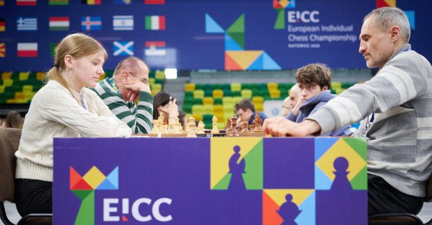 Polacy w czołówce szachowych mistrzostw Europy w Katowicach. Do końca turnieju zostały trzy rundy