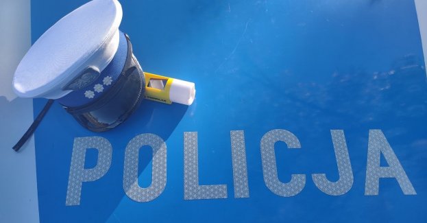 Jechał motorowerem bez kasku, miał blisko 3 promile