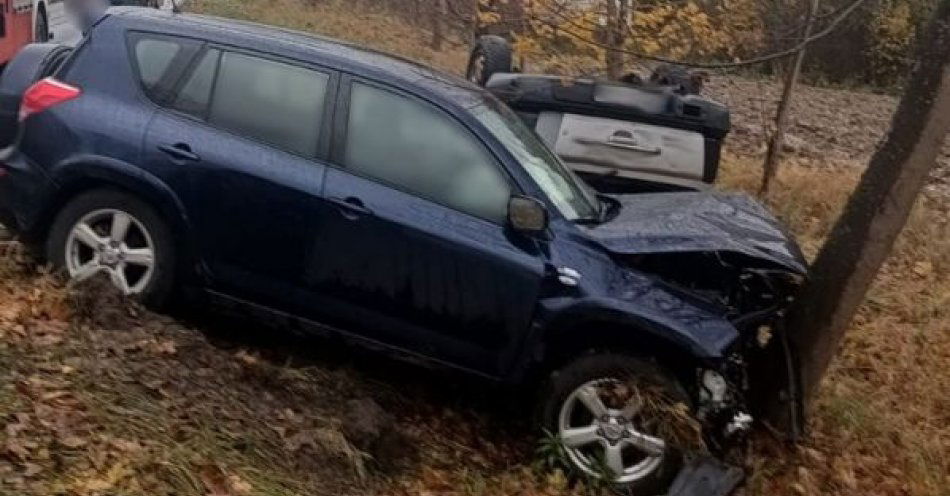 zdjęcie: Zdarzenie drogowe z udziałem dwóch pojazdów / fot. KMP w Olsztynie