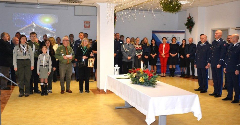 zdjęcie: Wigilia w Komendzie Miejskiej Policji w Nowym Sączu / fot. KMP w Nowym Sączu