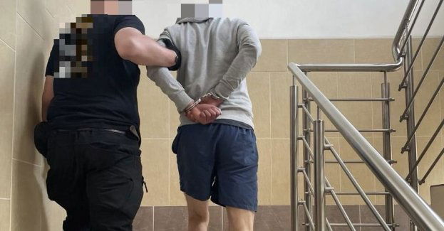 Kradzież defibrylatora AED w Jeleniej Górze. Policjanci zatrzymali podejrzanego