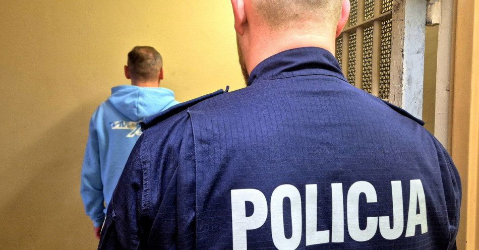 zdjęcie: Sam zgłosił się do komendy i trafił do więzienia przed świętami / fot. KPP w Rawie Mazowieckiej