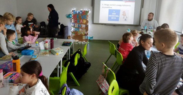 Bydgoscy policjanci przeprowadzili warsztaty profilaktyczne dotyczące hejtu