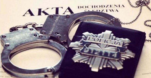 Poszukiwani listem gończym w rękach policji