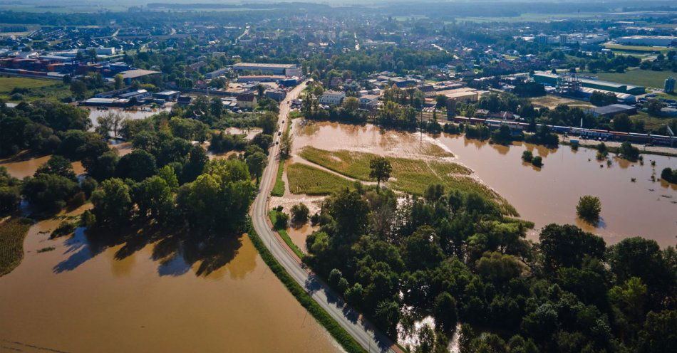zdjęcie: Blisko 170 mln zł otrzymała Nysa w ramach wsparcia po powodzi / v63543058
