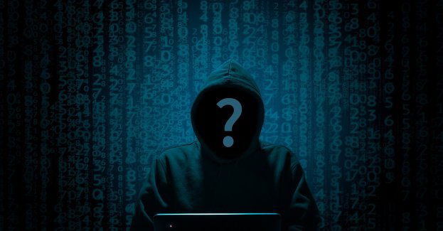 Włamał się na konto społecznościowe i za właścicielkę  prosił o pożyczkę pieniędzy