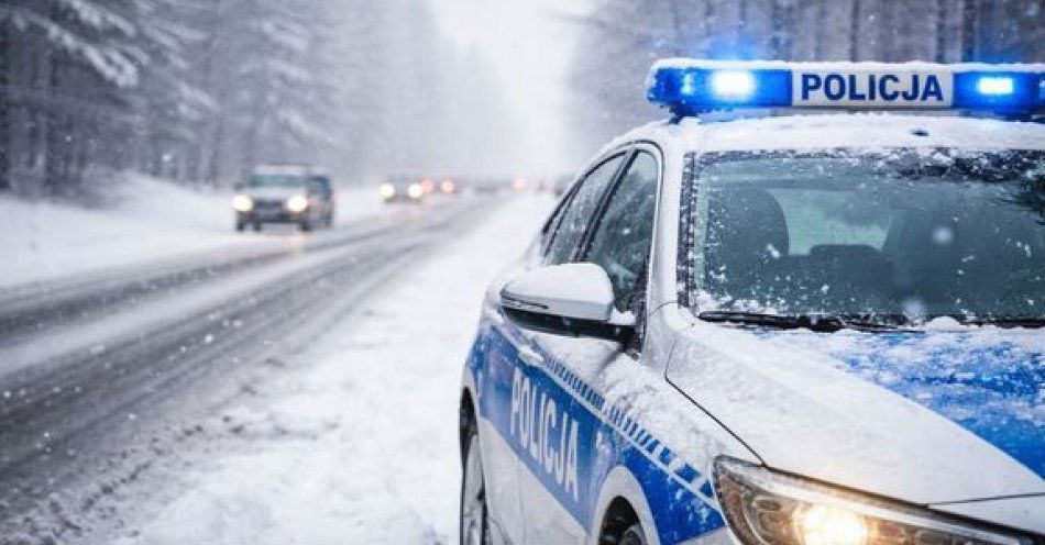 zdjęcie: Rowerzystka ranna po potrąceniu w Gawłuszowicach / fot. KPP w Mielcu