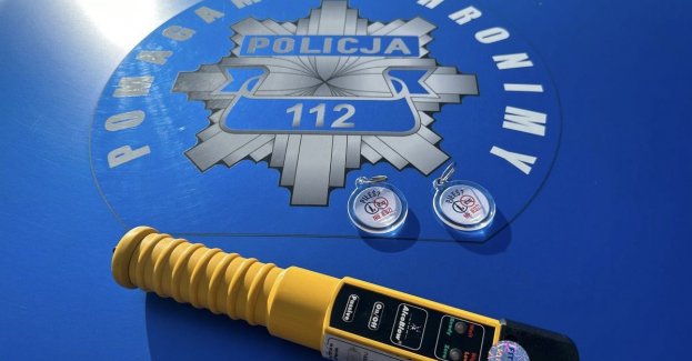 Nietrzeźwy kierowca bmw wjechał w ogrodzenie