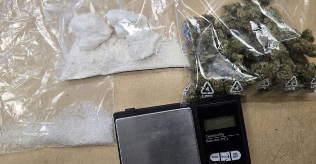 Dzierżoniów: 20 latka zatrzymano z dużą ilością narkotyków