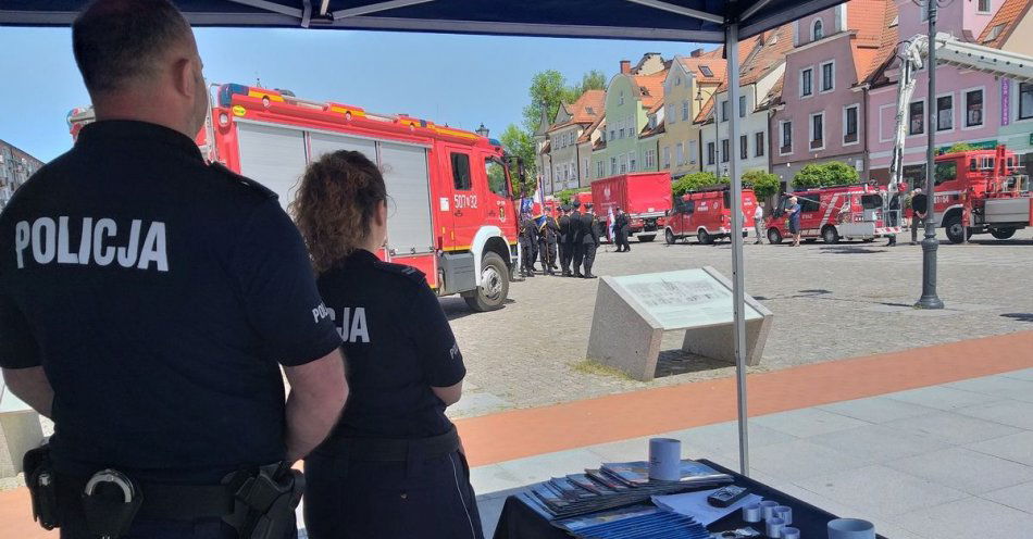 zdjęcie: Policjanci na Powiatowych Obchodach Dnia Strażaka / fot. KPP w Nidzicy