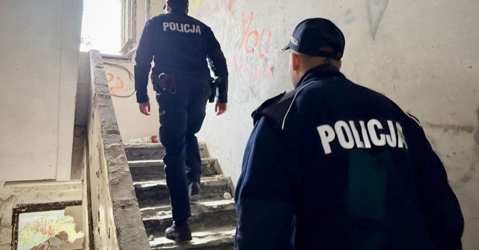 zdjęcie: Zimno zagraża życiu bezdomnych Pomóż jednym telefonem / fot. KPP Piła