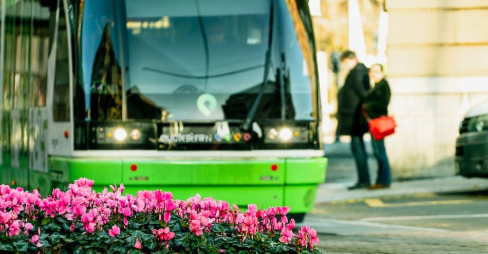 zdjęcie: MPK podpisało umowę na zakup 10 autobusów wodorowych / v7788917