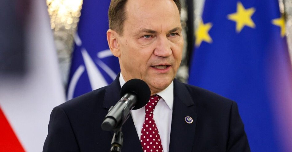 zdjęcie: Sikorski: każdy polski rząd zrobi, co w jego mocy, żeby doszło do uwolnienia Andrzeja Poczobuta / Warszawa, 26.02.2026. Wicepremier, minister spraw zagranicznych Radosław Sikorski podczas konferencji prasowej w Sejmie, 26 bm. Wicepremier, minister spraw zagranicznych Radosław Sikorski przedstawił w Sejmie expose ws. priorytetów polskiej polityki zagranicznej. (sko) PAP/Albert Zawada