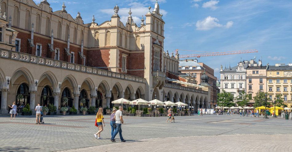 zdjęcie: Kraków apeluje o możliwość finansowania z KPO inwestycji związanych ze Strefą Czystego Transportu / v22516475