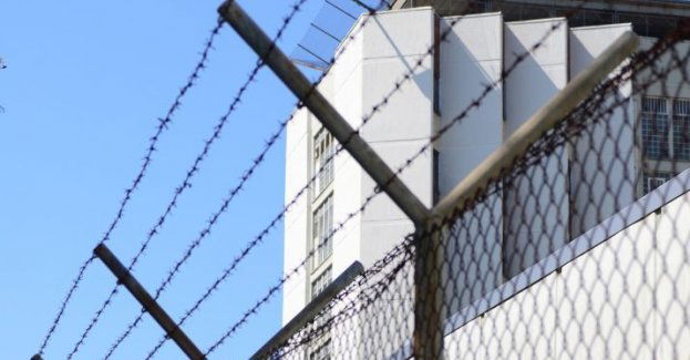 Zatrzymani za rozbój trafili do aresztu