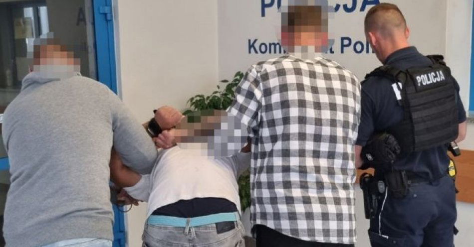 zdjęcie: 36 -letni recydywista, który dokonał rozboju, zatrzymany przez policjantów z Gdowa / fot. KMP w Wieliczce